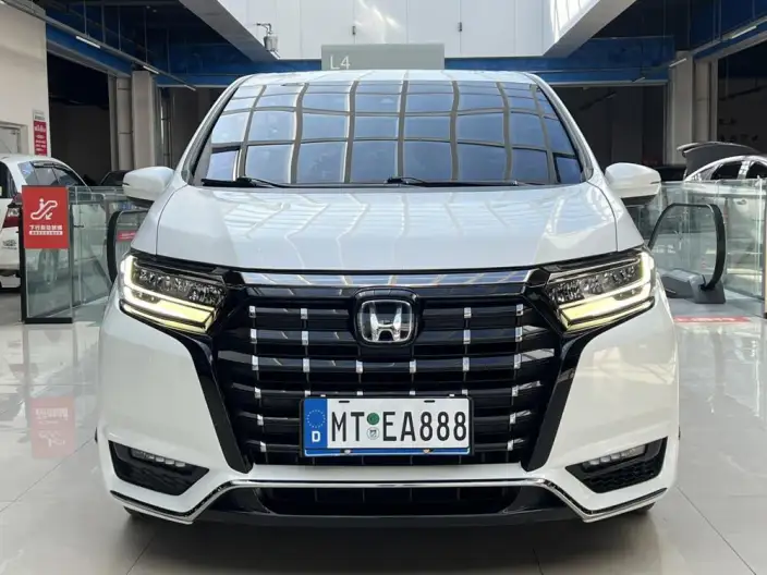 Honda Elysion 2022 Model 2.0L Hybrid Deluxe Edition