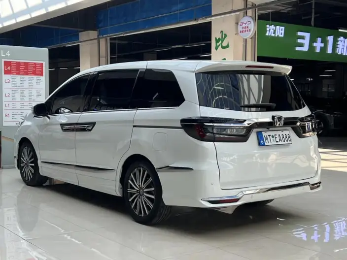 Honda Elysion 2022 Model 2.0L Hybrid Deluxe Edition