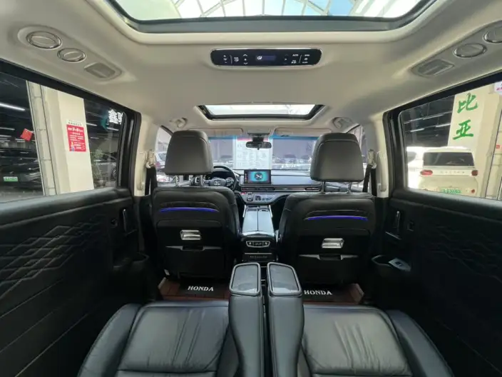Honda Elysion 2022 Model 2.0L Hybrid Deluxe Edition – фото 7