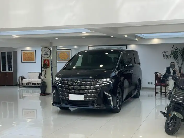 Elfa 2023 Model 2.5L Intelligent Hybrid 4WD Premium