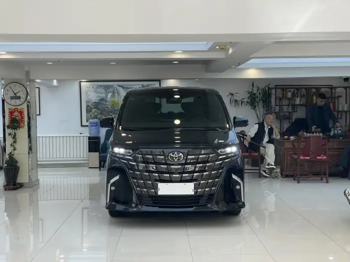 Elfa 2023 Model 2.5L Intelligent Hybrid 4WD Premium