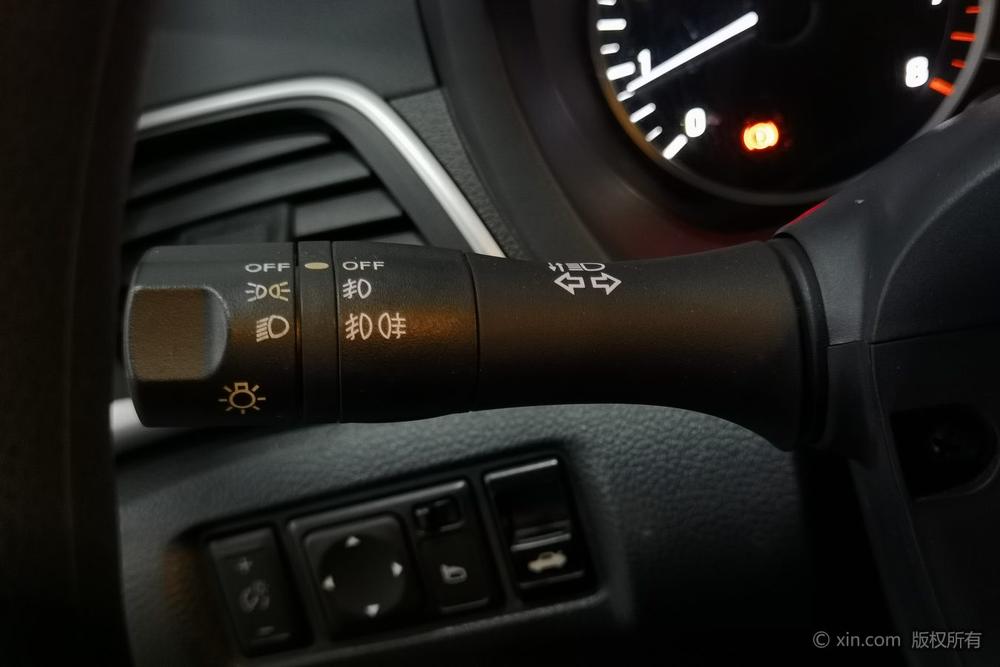 Nissan Sylphy 2022 Classic 1.6 XL CVT Luxury – фото 15