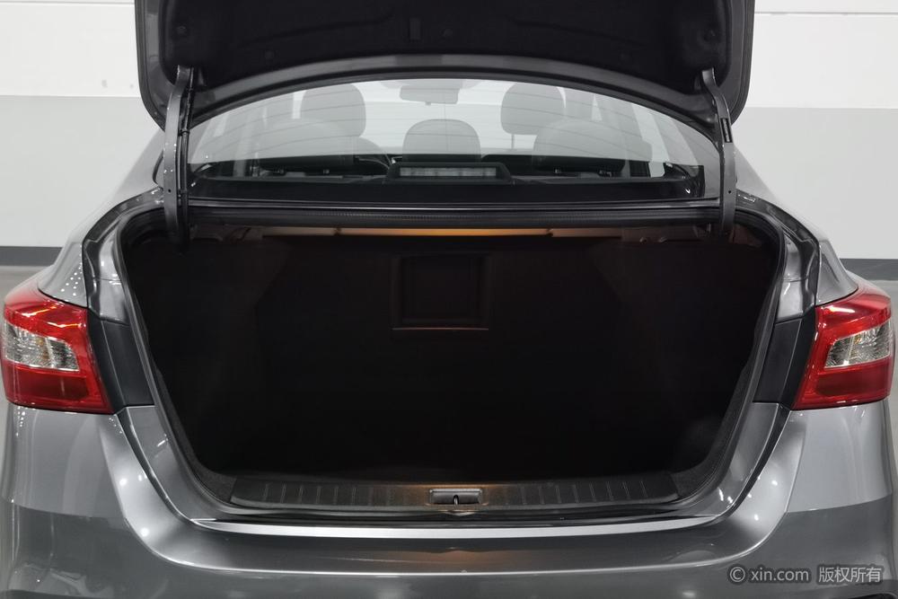 Nissan Sylphy 2022 Classic 1.6 XL CVT Luxury – фото 23
