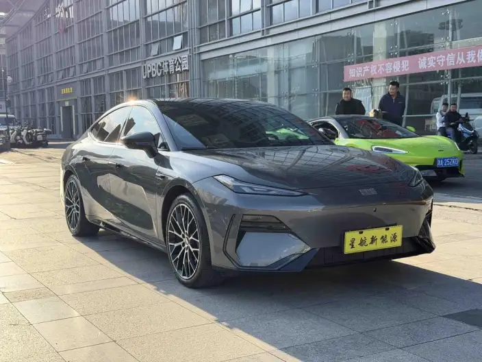 Geely Galaxy E8 2024 Model 620km Galaxy Performance version