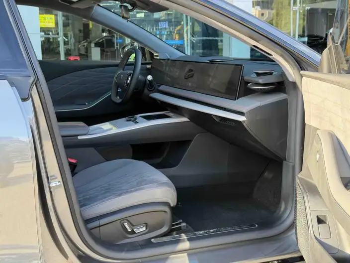 Geely Galaxy E8 2024 Model 620km Galaxy Performance version – фото 8
