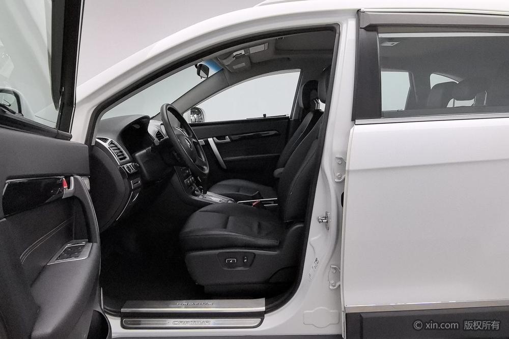 Chevrolet Captiva 2014 модификация 2.4L 2WD City Edition 7 seat – фото 18