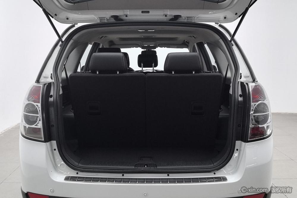 Chevrolet Captiva 2014 модификация 2.4L 2WD City Edition 7 seat – фото 23