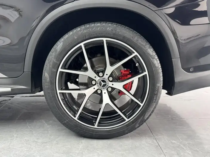 Mercedes-Benz GLC 2022 Model Facelift GLC 300 L 4MATIC Dynamic Model Collector Edition – фото 9