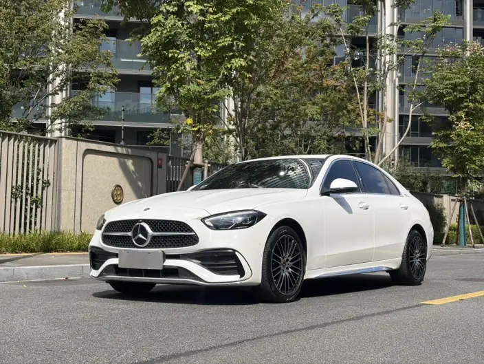 Mercedes-Benz C-Class 2025 Model C 200 L Sports Edition – фото 1