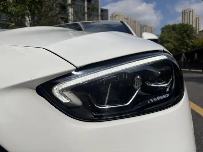Mercedes-Benz C-Class 2025 Model C 200 L Sports Edition – фото 6