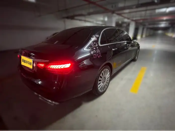 Mercedes-Benz E-Class 2023 Model E 300 L Luxury Model sedan – фото 2