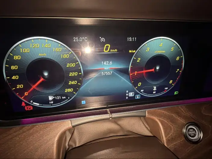 Mercedes-Benz E-Class 2023 Model E 300 L Luxury Model sedan – фото 6