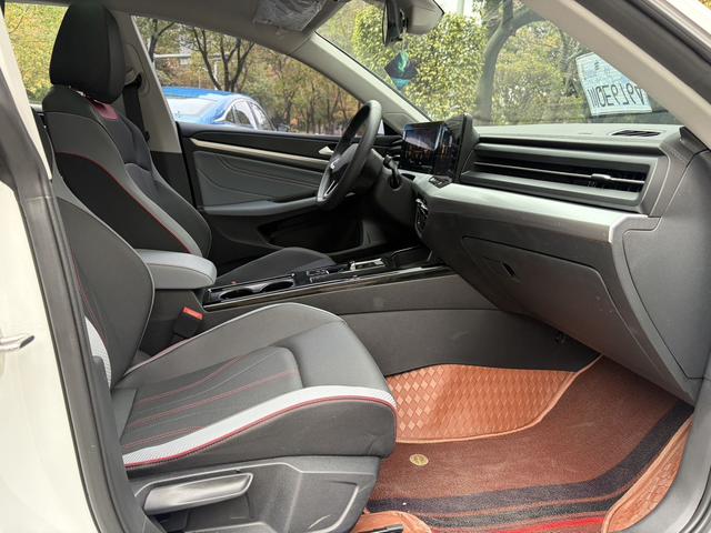 Volkswagen Lamando 2023 Sprinter L 280TSI DSG Hot Edition – фото 5