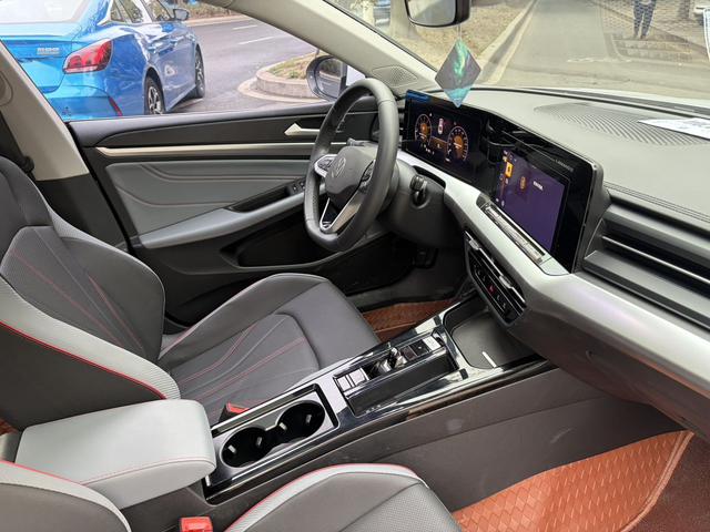 Volkswagen Lamando 2023 Sprinter L 280TSI DSG Hot Edition – фото 6