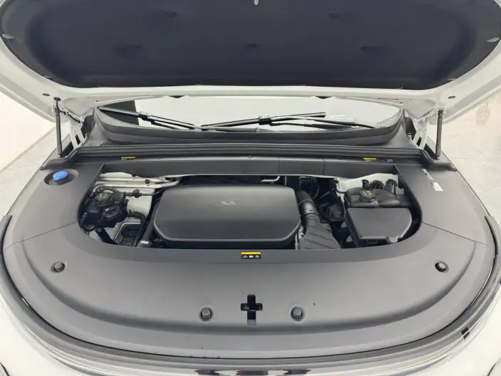 Li Auto L6 2024 Model Pro Edition – фото 10