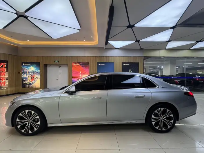 Mercedes-Benz E-Class 2025 Model E 300 L Luxury Model sedan – фото 4