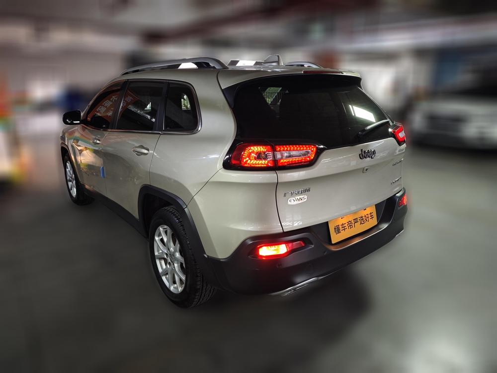 Jeep Cherokee 2017 2.4L Leading – фото 5