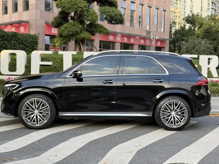 Mercedes-Benz GLE AMG 2025 Model Facelift AMG GLE 53 4MATIC+ – фото 3