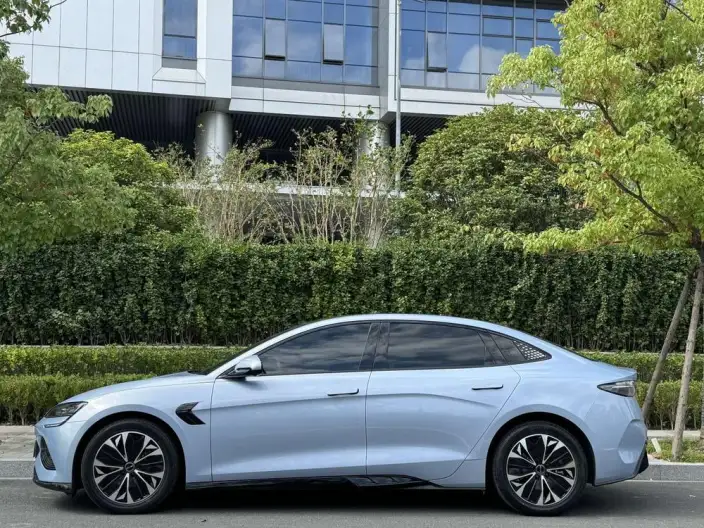 BYD Seal 2022 Model 550KM Standard Battery Life Rear Drive Edition Noble Model – фото 4