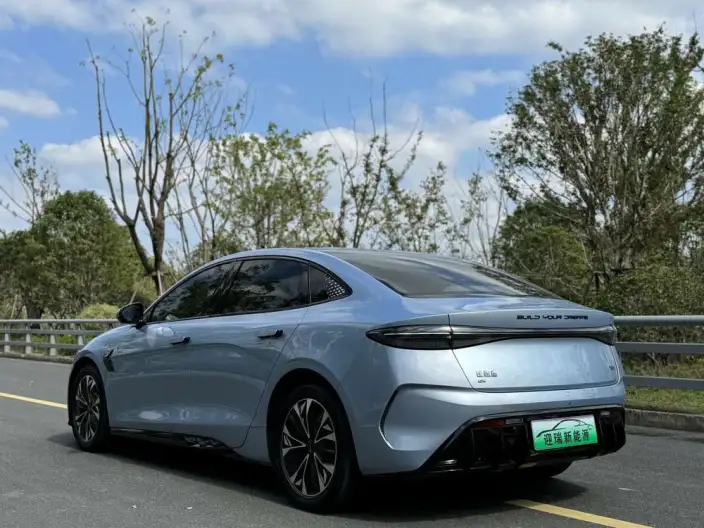 BYD Seal 2022 Model 550KM Standard Battery Life Rear Drive Edition Noble Model – фото 5