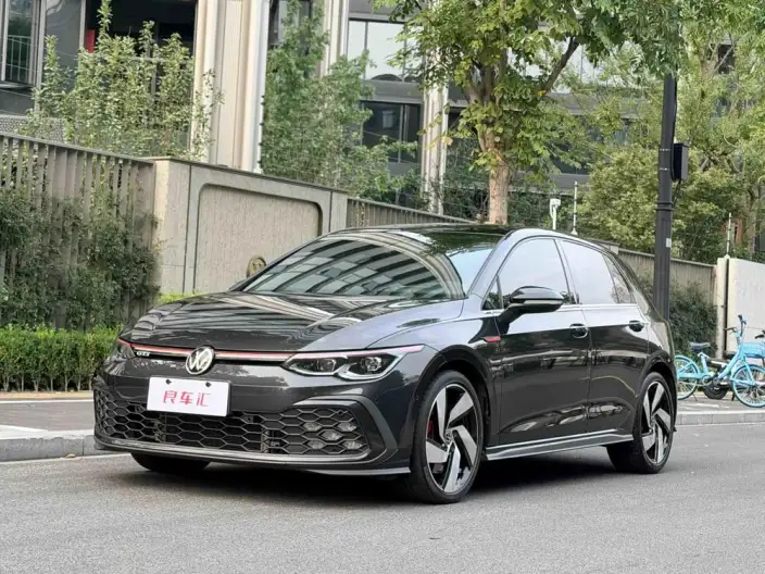 Volkswagen Golf GTI 2021 Model 380TSI DSG GTI – фото 1