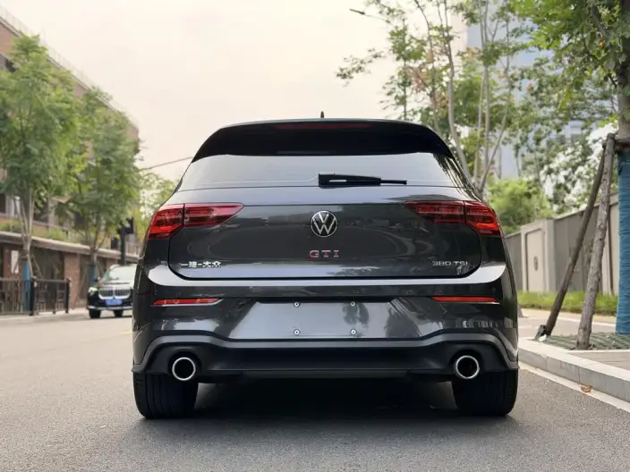 Volkswagen Golf GTI 2021 Model 380TSI DSG GTI – фото 4