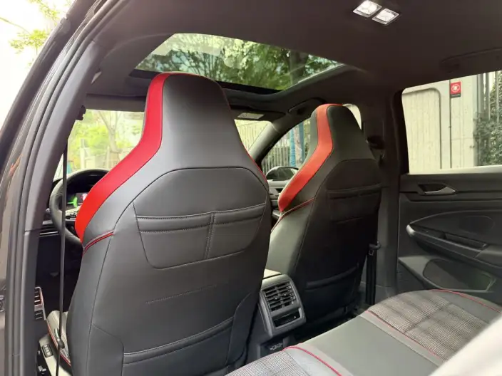 Volkswagen Golf GTI 2021 Model 380TSI DSG GTI – фото 9