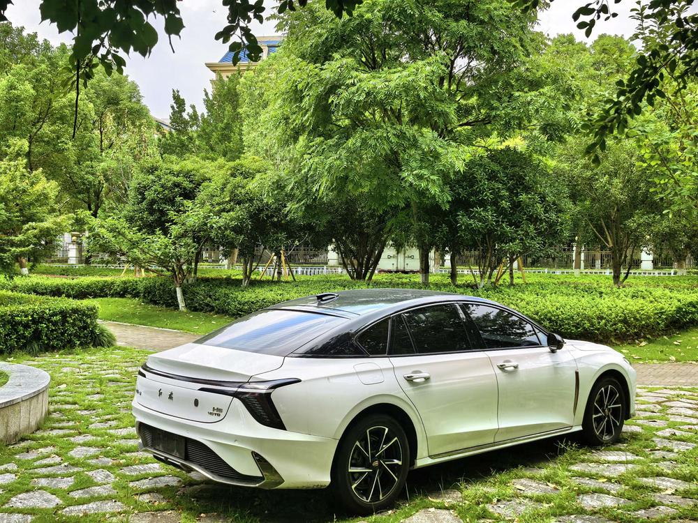 HONGQI H6 2024 2.0T Beautiful Edition – фото 6