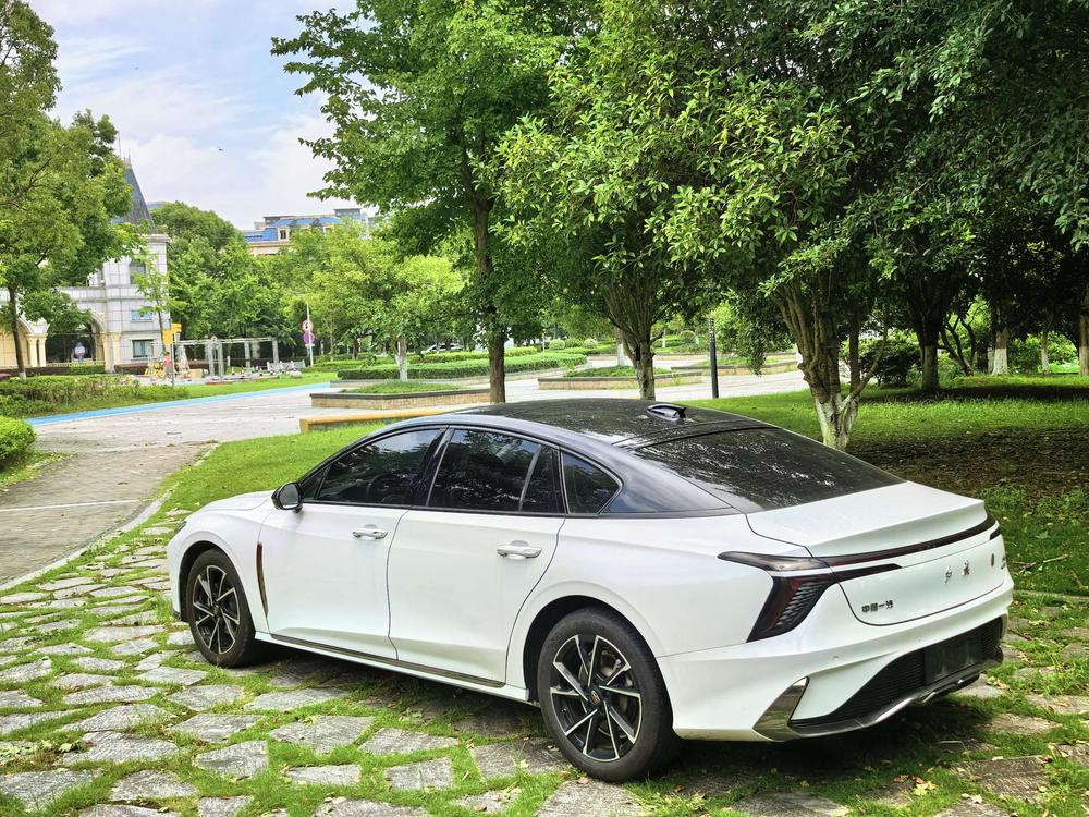 HONGQI H6 2024 2.0T Beautiful Edition – фото 8