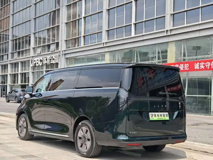 L EV C L380 2024 Model 140kWh 6 seat 4WD Ultra