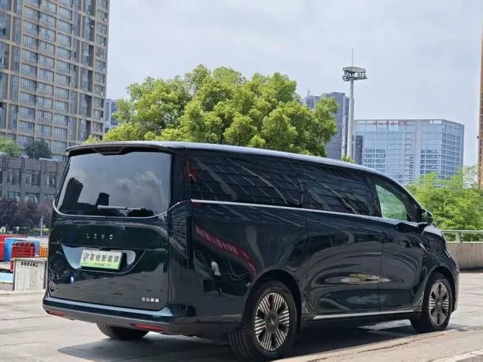 L EV C L380 2024 Model 140kWh 6 seat 4WD Ultra – фото 6
