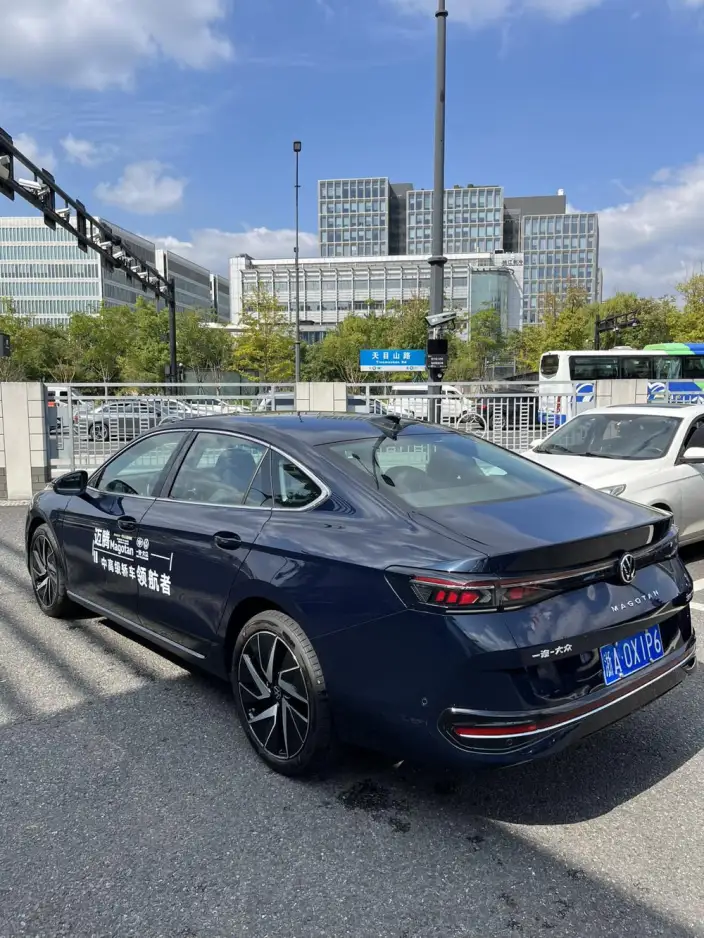 Volkswagen Magotan 2024 Model 380TSI Premium Edition – фото 4