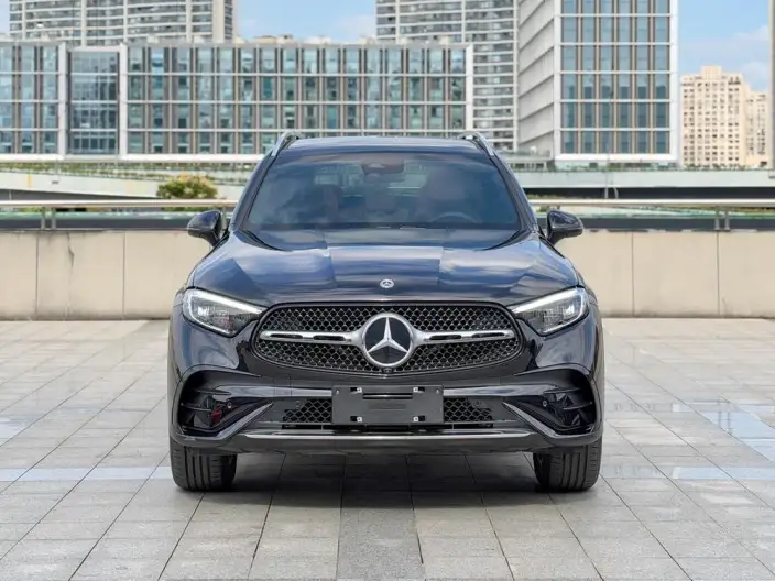 Mercedes-Benz GLC 2024 Model Facelift GLC 300 L 4MATIC Dynamic Model 5 seat – фото 2