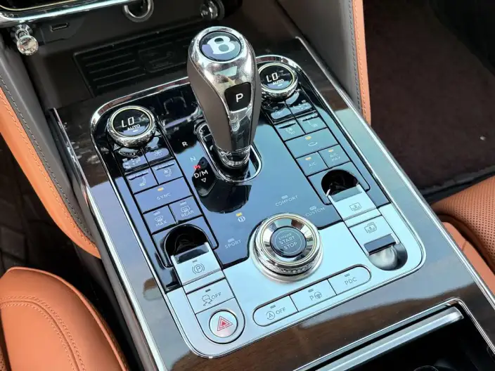 Continental Flying Spur 2024 Model 4.0T V8 Standard Edition – фото 10