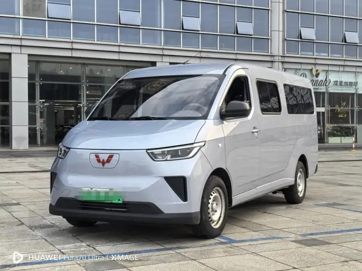 Wuling Yangguang 2024 Model 300km Comfort Model Passenger car Edition 75kW – фото 1