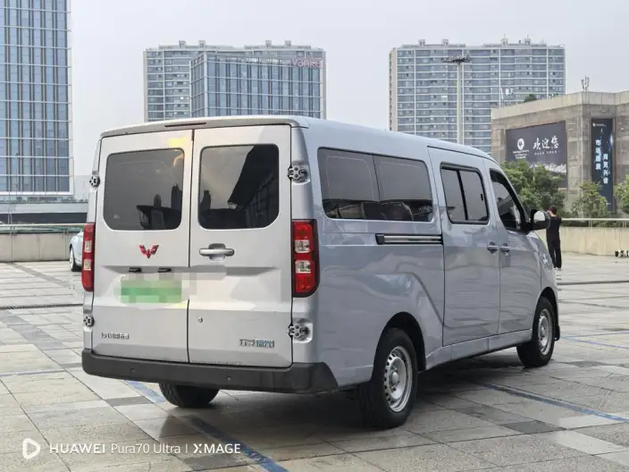 Wuling Yangguang 2024 Model 300km Comfort Model Passenger car Edition 75kW – фото 6