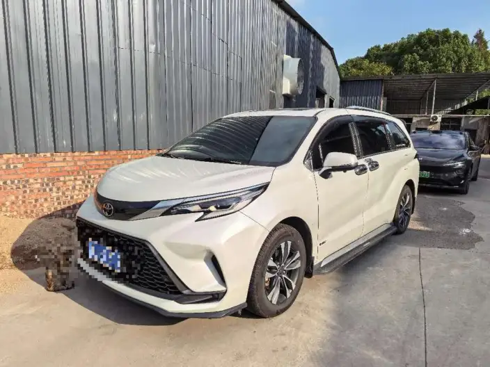 Granvia 2024 Model Intelligent Hybrid 2.5L 2WD Deluxe Edition