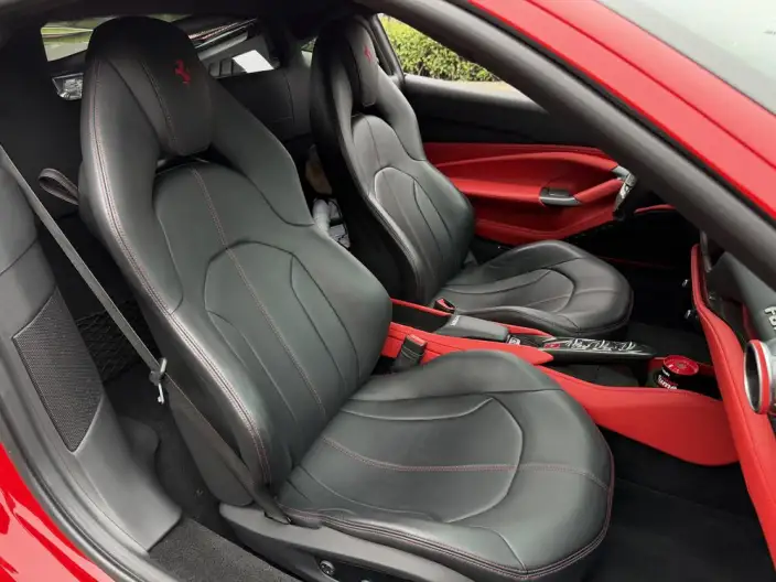 Ferrari F8 2019 Model Tributo 3.9T V8 – фото 8
