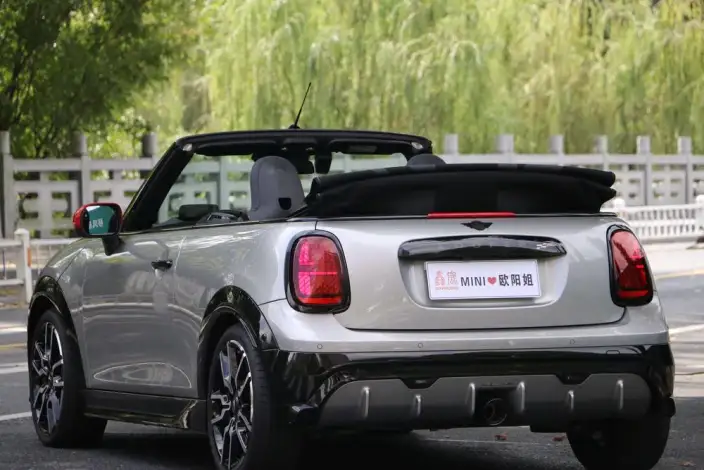 MINI JCW 2025 Model JOHN COOPER WORKS CABRIO – фото 4
