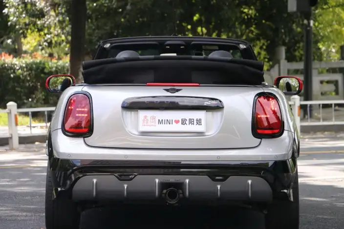 MINI JCW 2025 Model JOHN COOPER WORKS CABRIO – фото 5