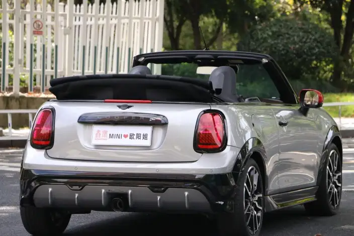 MINI JCW 2025 Model JOHN COOPER WORKS CABRIO – фото 7