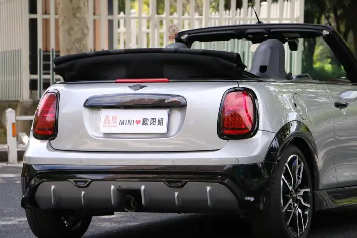 MINI JCW 2025 Model JOHN COOPER WORKS CABRIO – фото 9