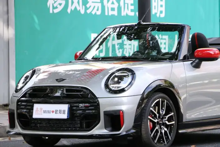 MINI JCW 2025 Model JOHN COOPER WORKS CABRIO – фото 10