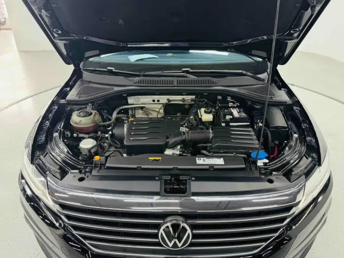 Volkswagen Lavida 2021 Model 1.5L Automatic Comfort Edition – фото 9