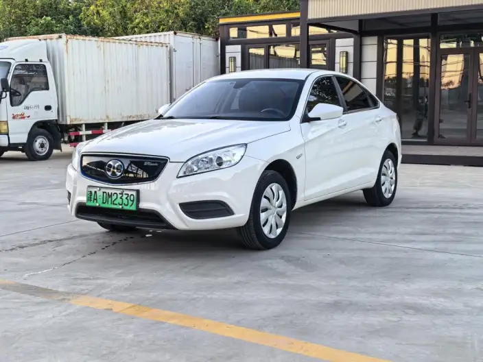 BAIC New Energy EU 2018 Model EU Kuaihuan Le Tour Edition – фото 1