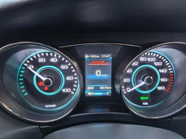 BAIC New Energy EU 2018 Model EU Kuaihuan Le Tour Edition – фото 8