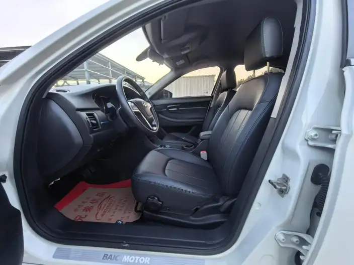 BAIC New Energy EU 2018 Model EU Kuaihuan Le Tour Edition – фото 9