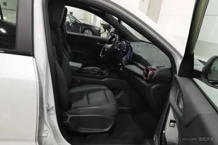 Chevrolet Equinox Plus 2024 Model 1.5T 102km RS Ultimate Edition – фото 9
