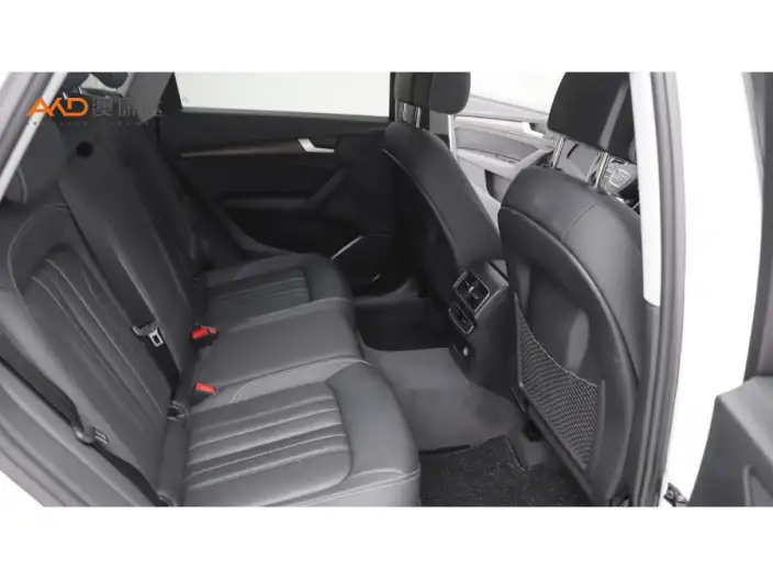 Audi Q5L 2022 Model Facelift 40T Luxury Dynamic Model – фото 10