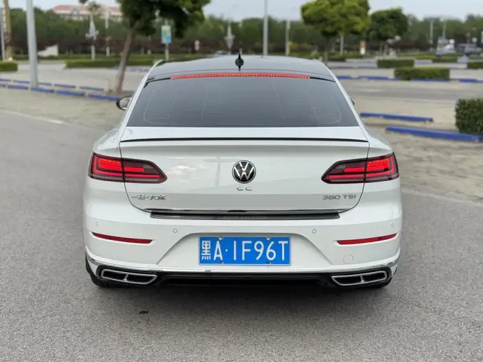 Volkswagen CC 2023 Model 380TSI Eye-catching version – фото 6
